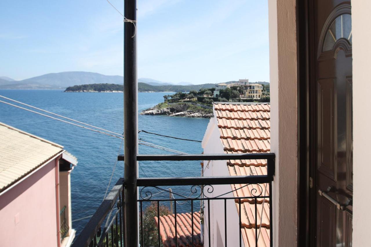 Gabriela'S Seaside House Villa Kassiopi Exteriör bild